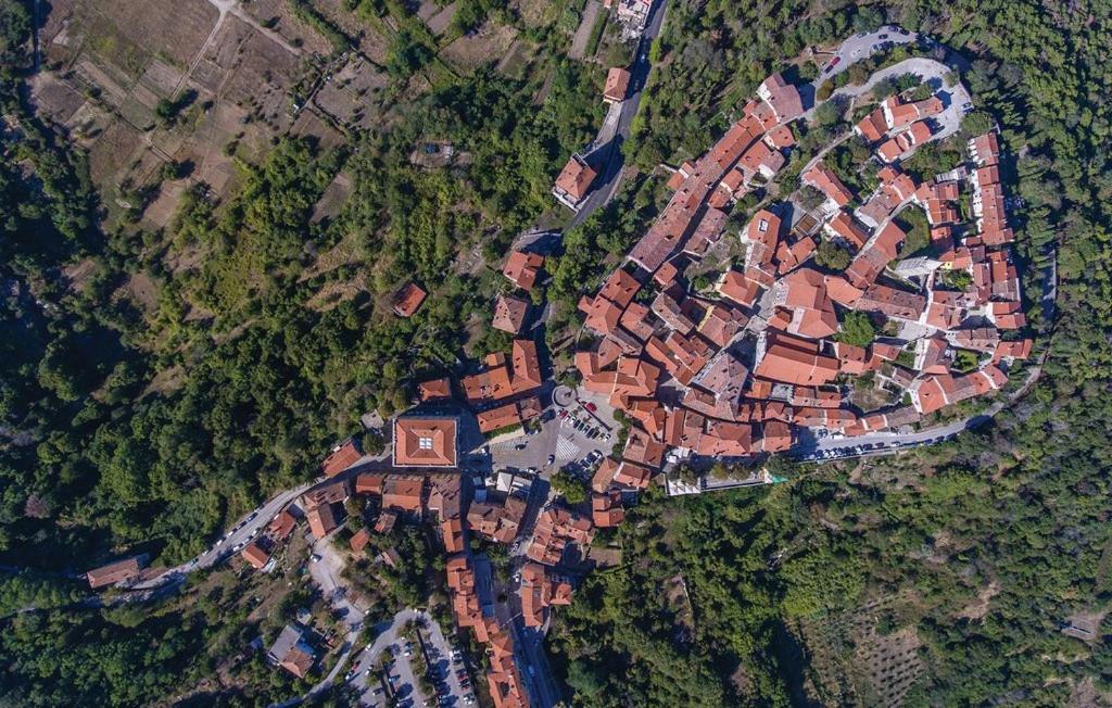 Вілла Vila Kristina Nedescina Екстер'єр фото